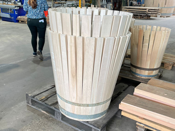 06 holz